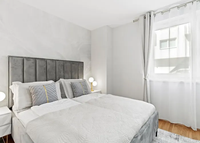1-br With Outdoor Space - Onsite Parking For 19,90 Per Day * Viena