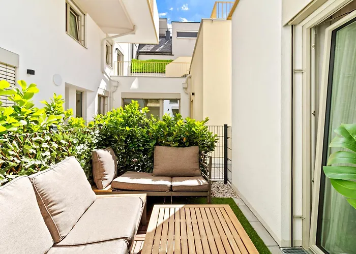 1-br With Outdoor Space - Onsite Parking For 19,90 Per Day * Viena