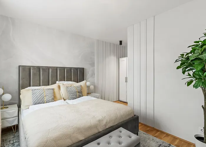 1-br With Outdoor Space - Onsite Parking For 19,90 Per Day Vienna